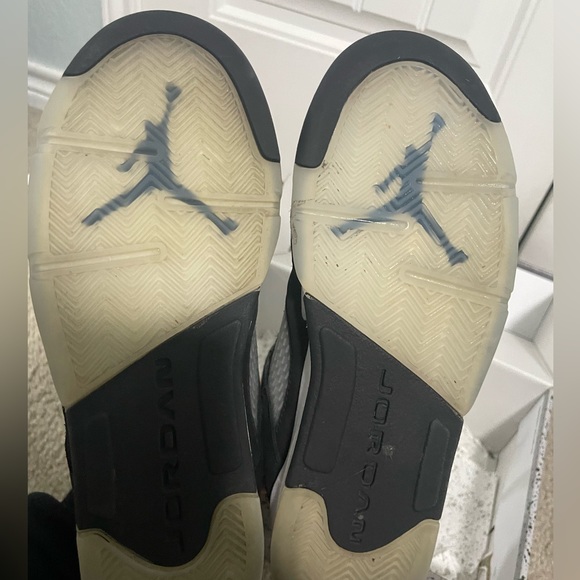 Jordan 5 Retro ‘Oreo’ (2021) (GS) - Picture 6 of 6